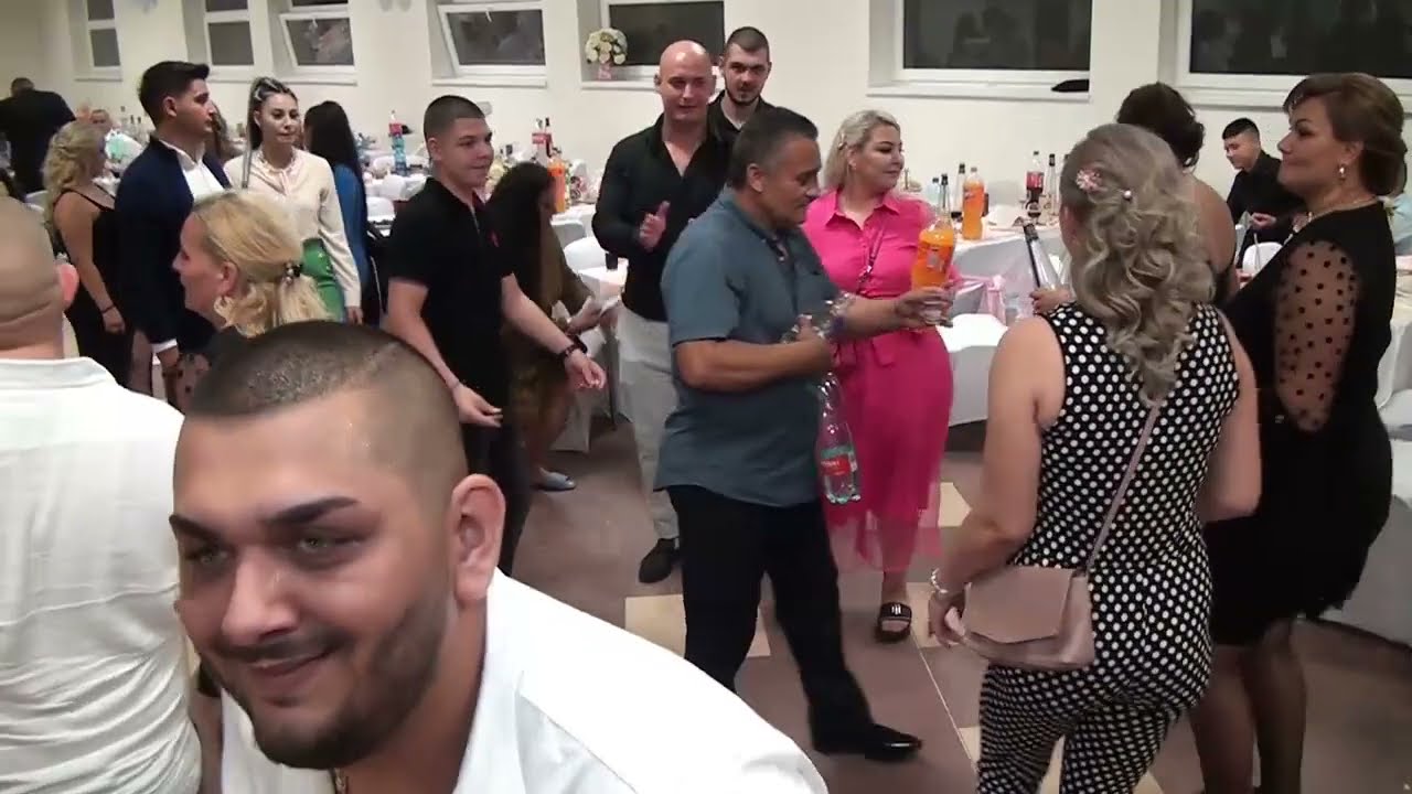 Narodeniny Rebecca  1 rok 6 9 2022 čast 2 Hraň Slovak Band