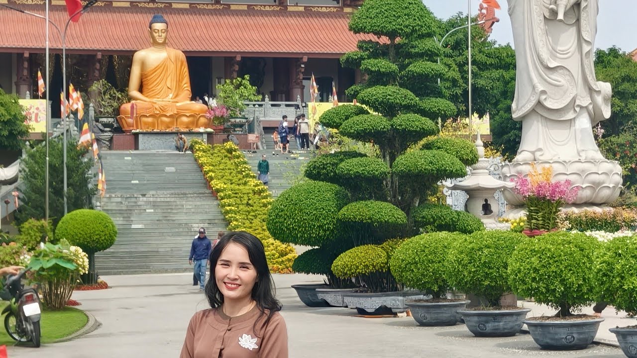 Viếng Chùa Thanh Tâm - Phật cô đơn mùng 8 Tết Bính Ngọ