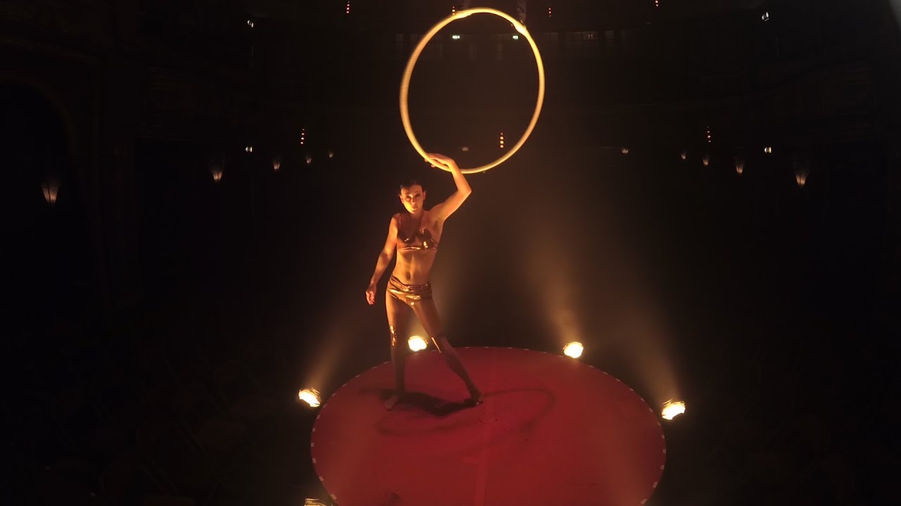 Cabaret, Circus and Variety. Enjoy the West End's La Soir&eacute;e 180VR 3D Experience