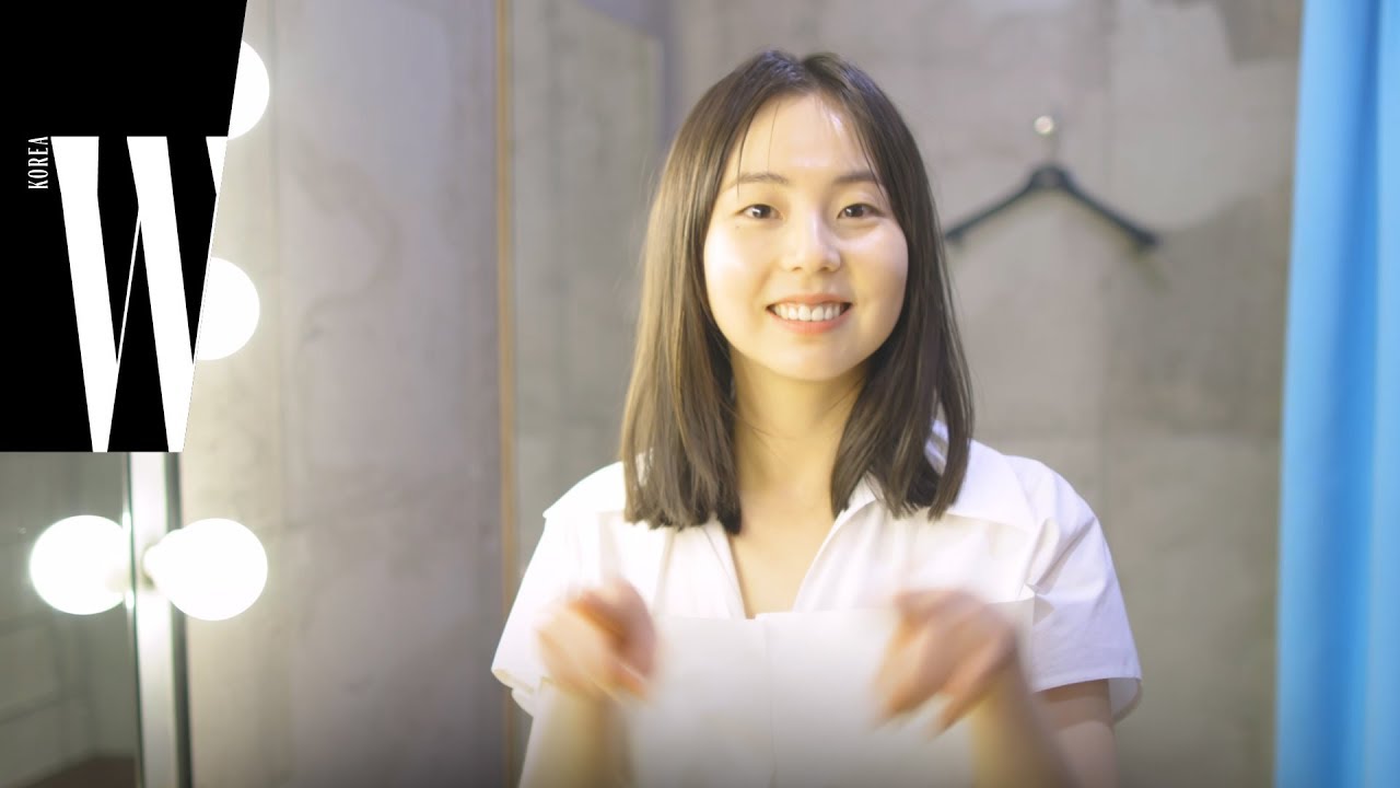 으라차차 와이키키2로 돌아오는 안소희의 반말 인터뷰! by W Korea