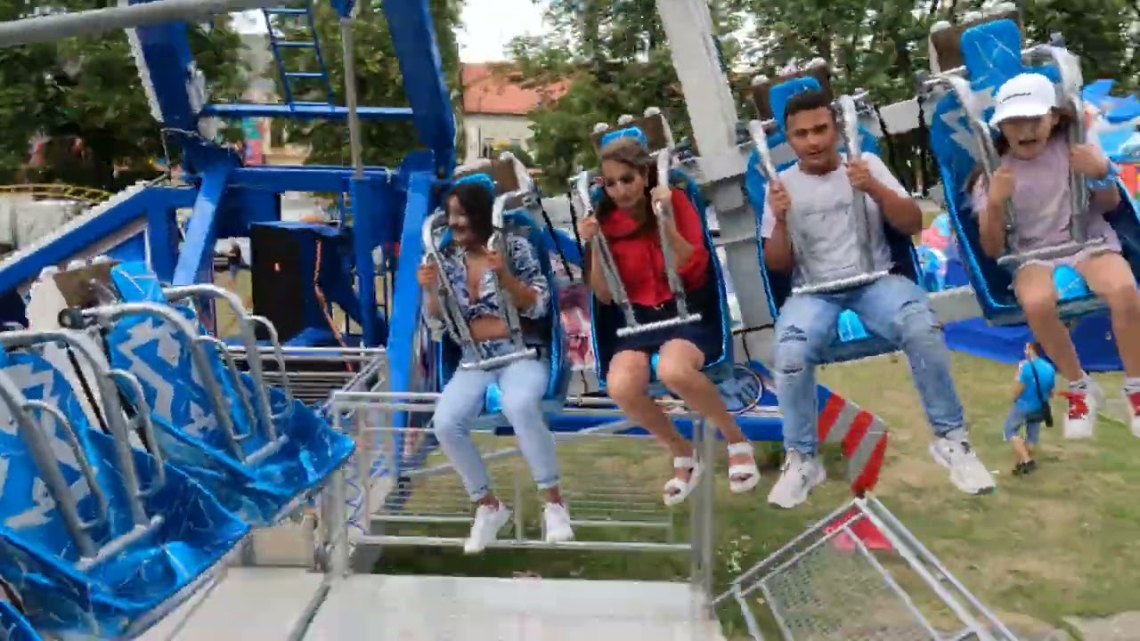 Spišské Trhy 2022 - atrakcia Extreme za jazdy .)