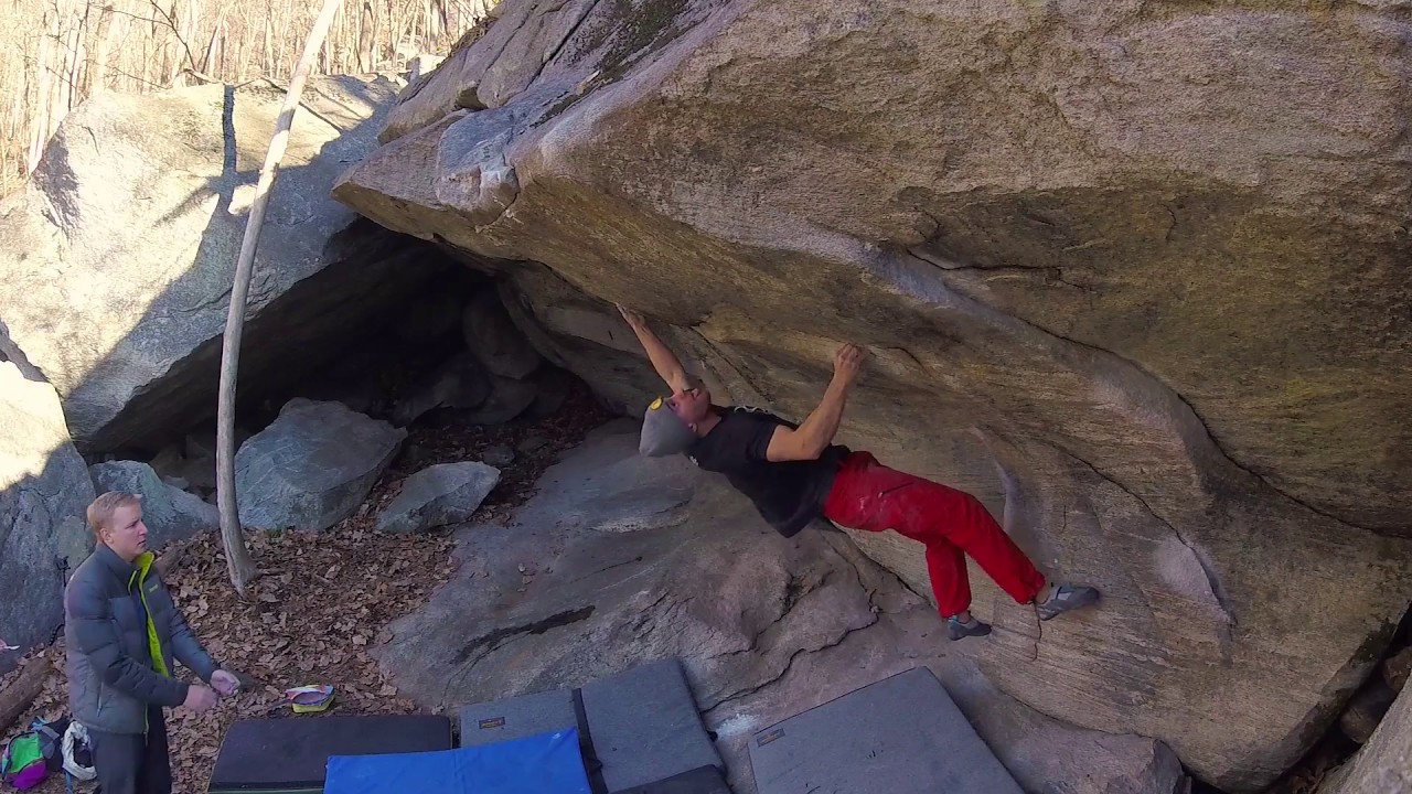 Kamikaze (V10) | Rumbling Bald Bouldering