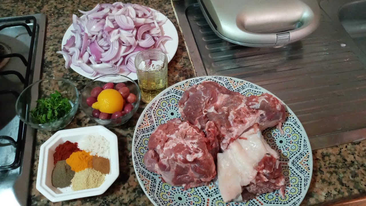طاجين الغنمي بالبصل والزيتون كجي لذيذ وخفيف مع الشرح بالتدقيق