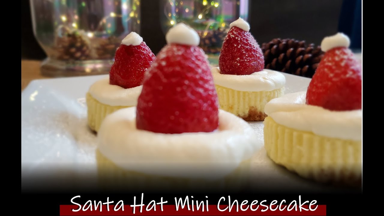 Santa Hat Mini Cheesecake Recipe / DIY easy Christmas treat ideas / Holiday themed cake Decorating