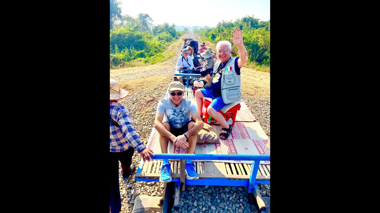 CAMBOGIA BATTAMBONG - TRENO DI BAMBU'