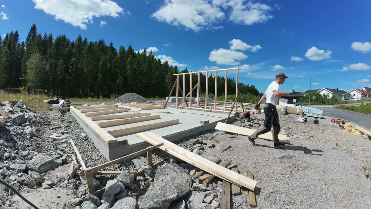 E21. Garage frame rising. Part 1. (You will never use measuring tape)