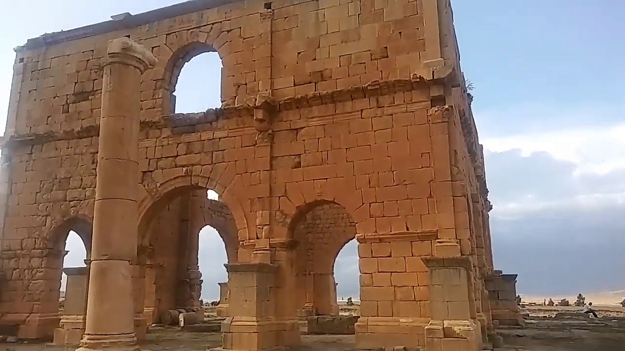 المدينة الأثرية السفلى   لامبيز تازولت....!