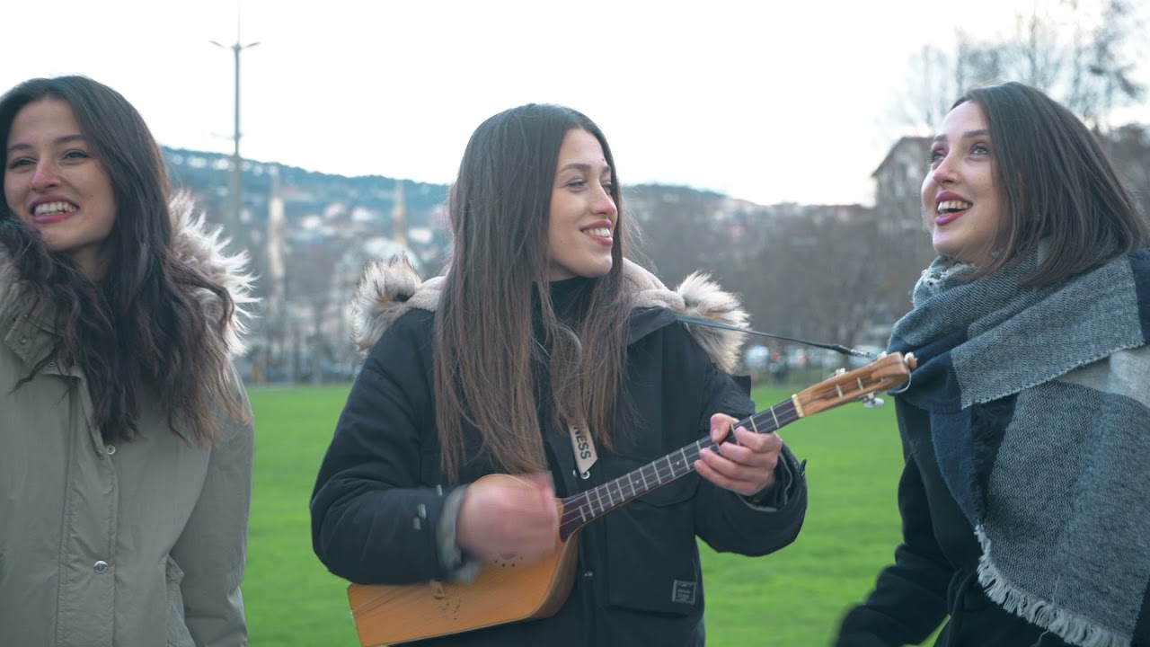 ,,სამი და