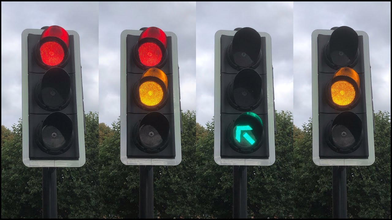 Wells: Tucker Street J/O Portway, Siemens Helios CLS Traffic Lights
