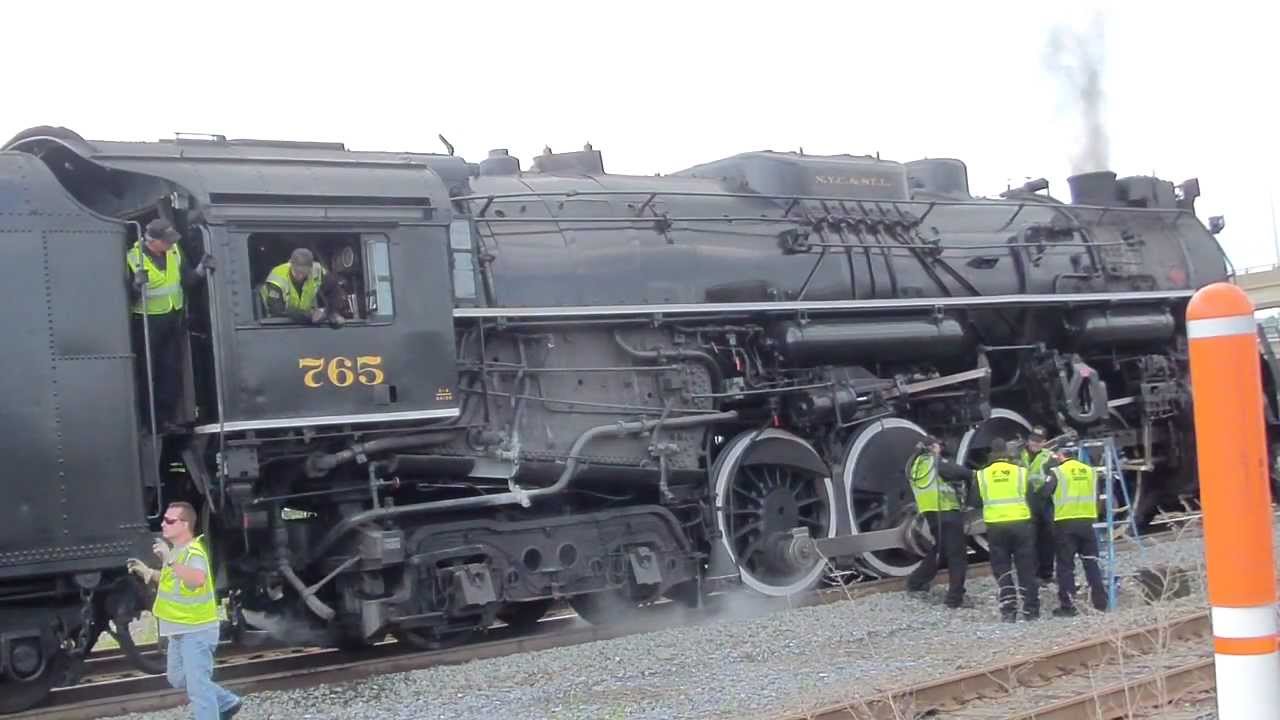 NKP 765 arrives in Altoona for its water stop....