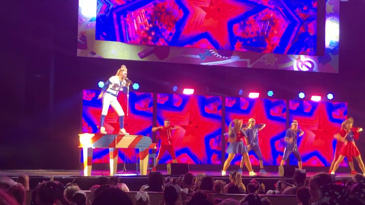 JoJo Siwa D.R.E.A.M concert -  Only getting better @ Wolf Trap Virginia