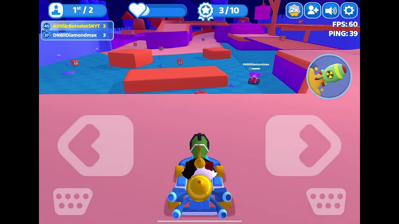 1v1 with DiamondMax in Smash Karts!