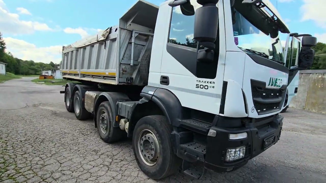 IVECO TRAKKER 500 8X4 2015