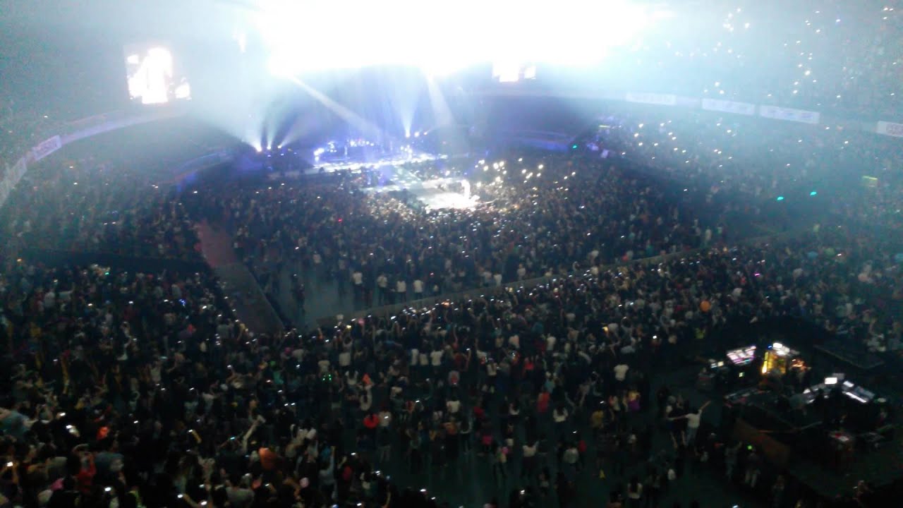 Miley Cyrus - Bangerz Tour - Santiago, Chile