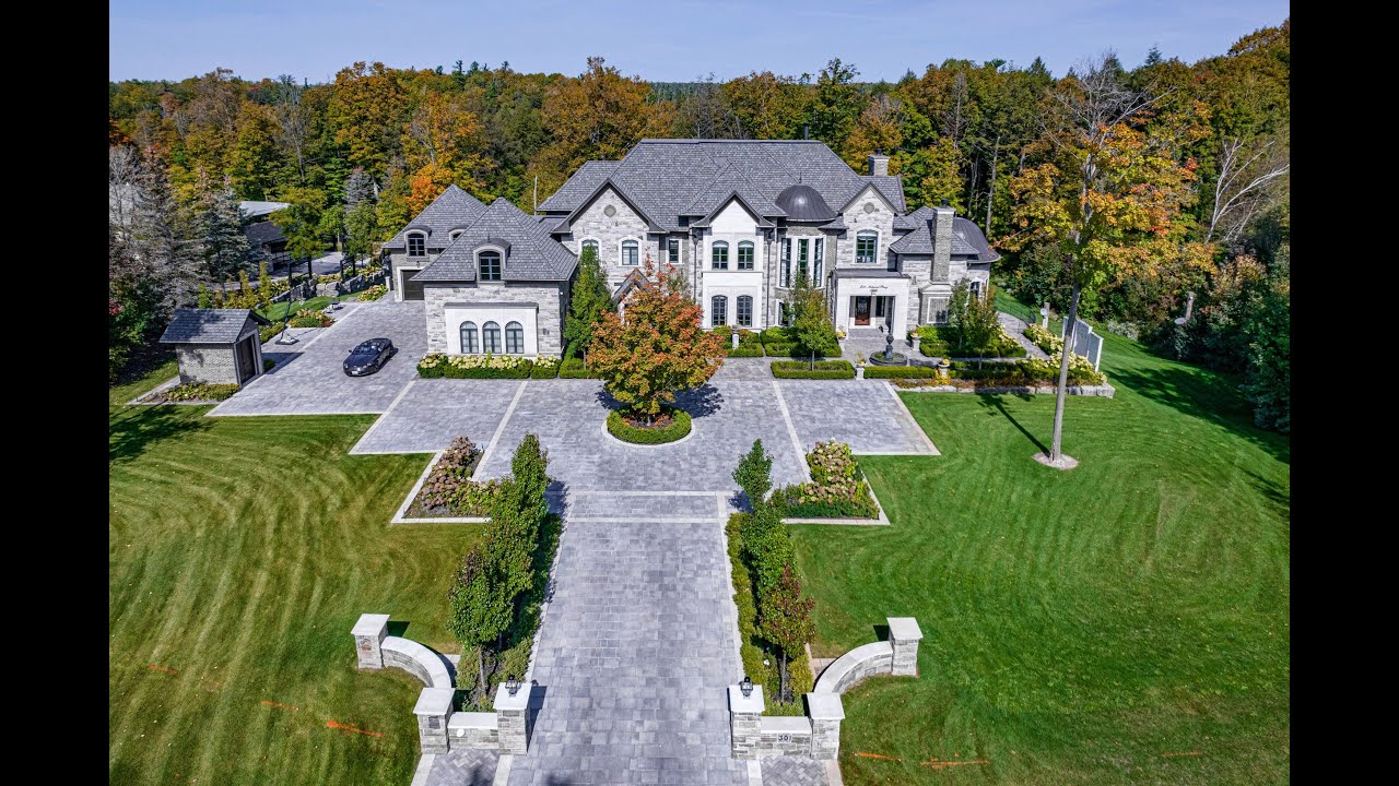Unbelievable Luxury:Tour This Stunning Vaughan Mansion with Private Golf Green! 301 Millwood Parkway