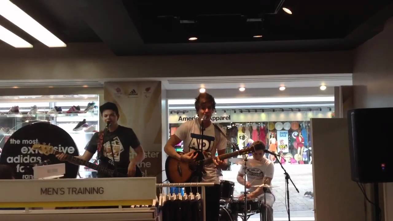 Trick The Fox - Born In The 90's Live @ Adidas Store Manche
