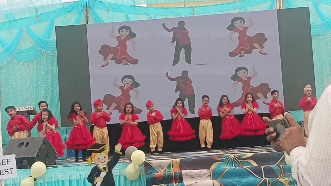 Luvraj Performing Dance for Graduation Ceremony Day in Darshan Academy Jalandhar #cutebaby 
