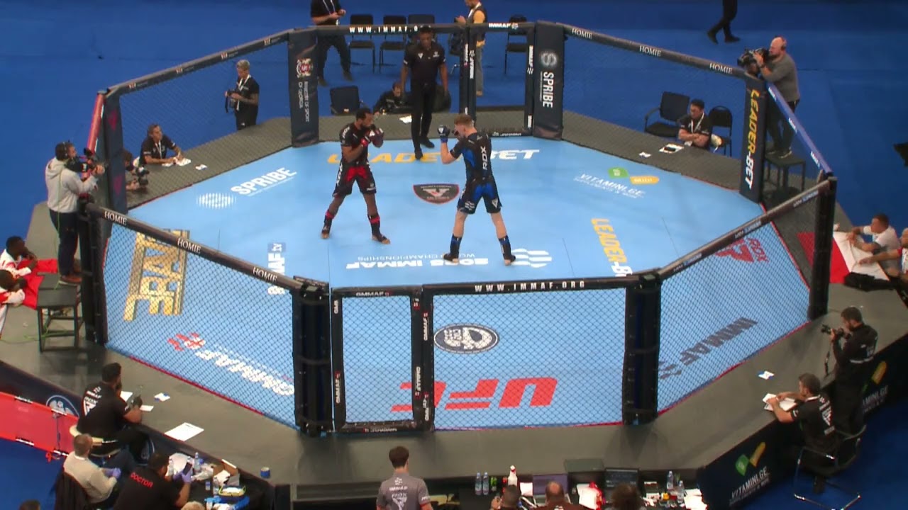 Łukasz Makowski vs Elfran Marques