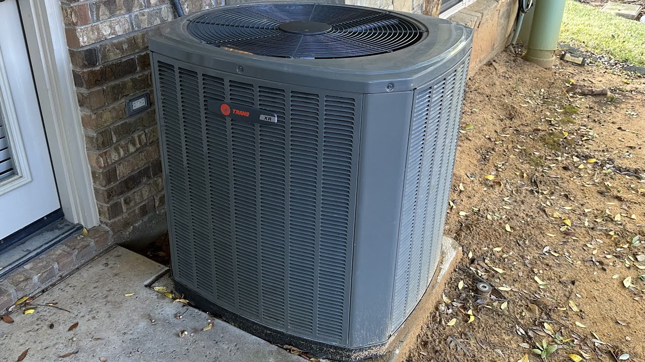2018 Trane XR14 Heat Pump - Full Defrost Cycle (Long Steam Show)