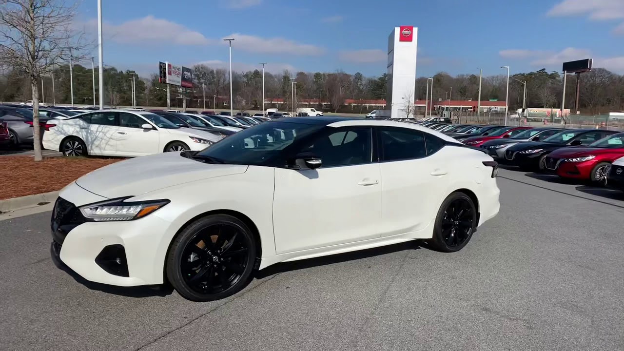 2021 Nissan Maxima SR