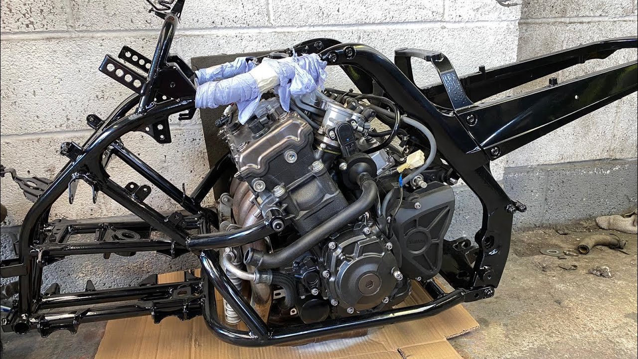 R1 RAPTOR ENGINE SWAP MT-10 SP (part 1)