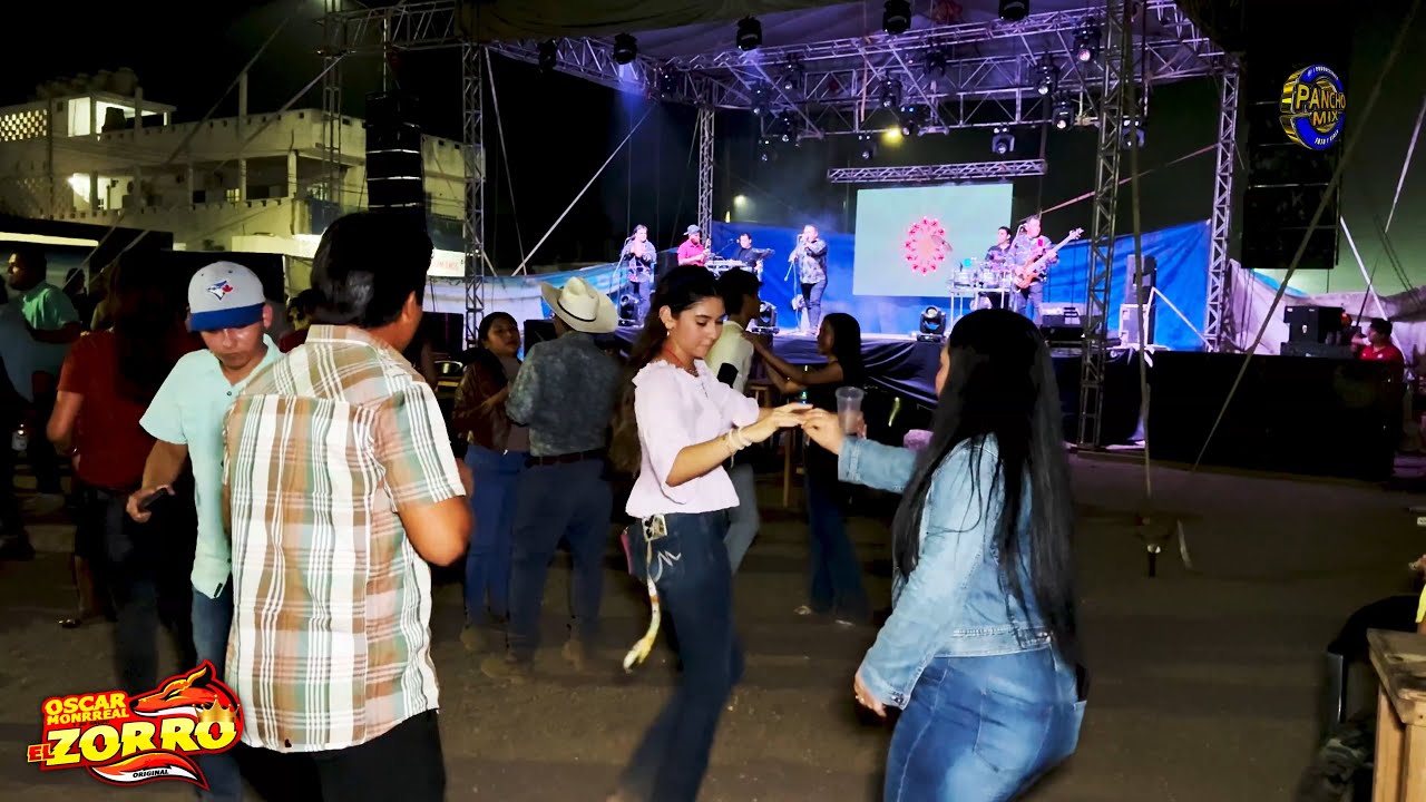 Oscar Monreal y su grupo el zorro tema La Cumbia del Ferrocarril en vivo desde monte alto Altamira