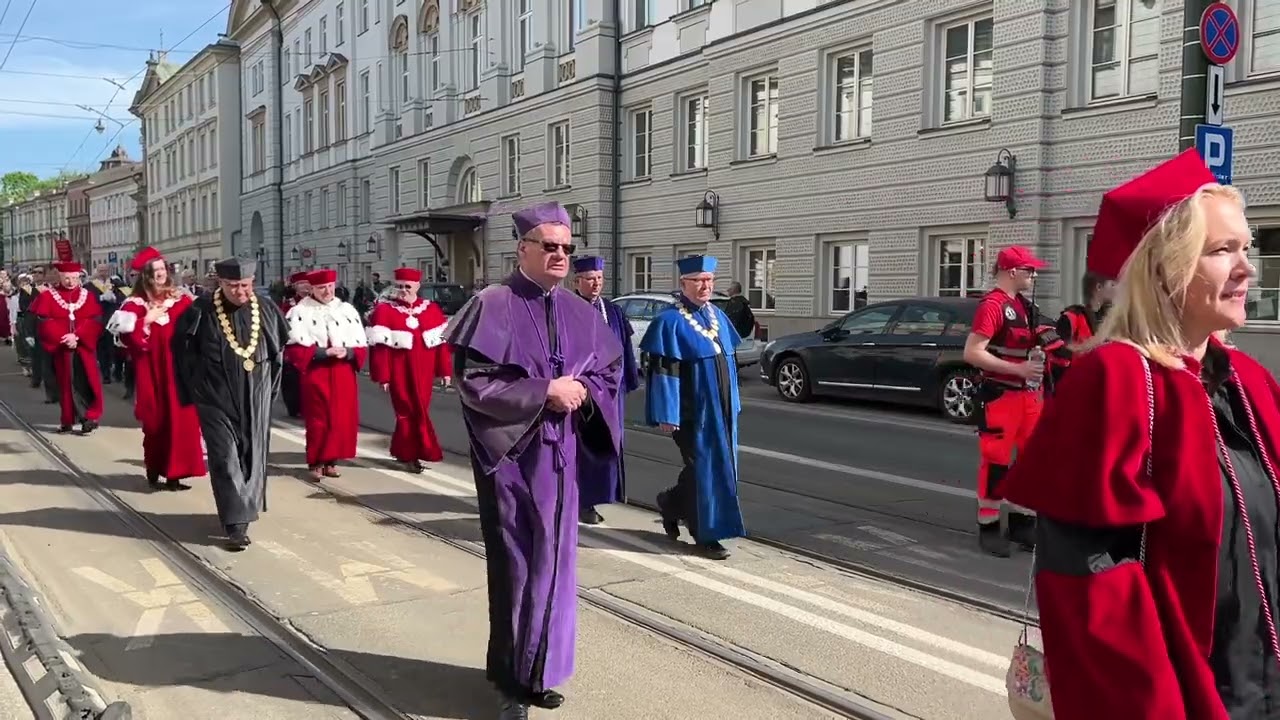 Kraków. Procesja z Wawelu na Skałkę ku czci św. Stanisława