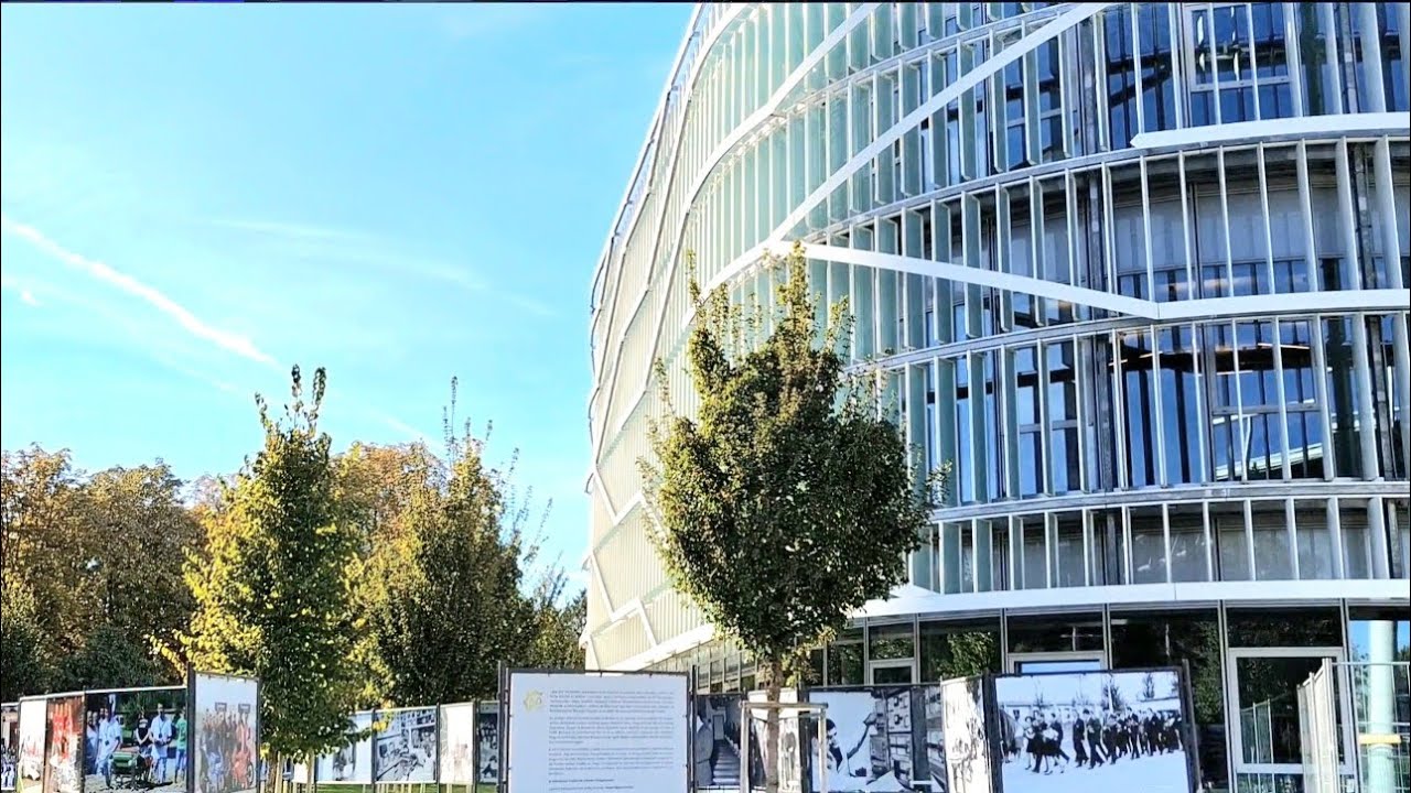 John Von Neumann University,