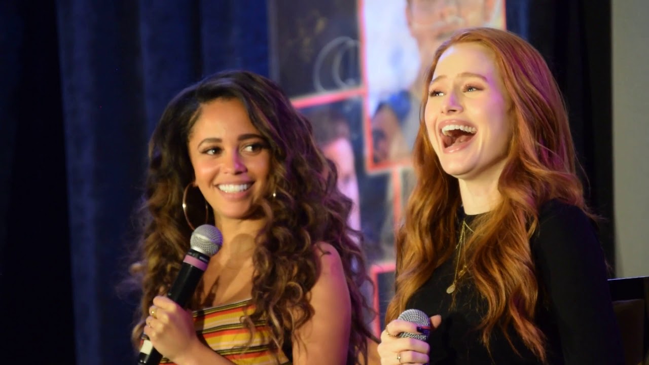 Dallas Riverdale Con 2019 - Vanessa Morgan & Madelaine Petsch Afternoon Part 1/2