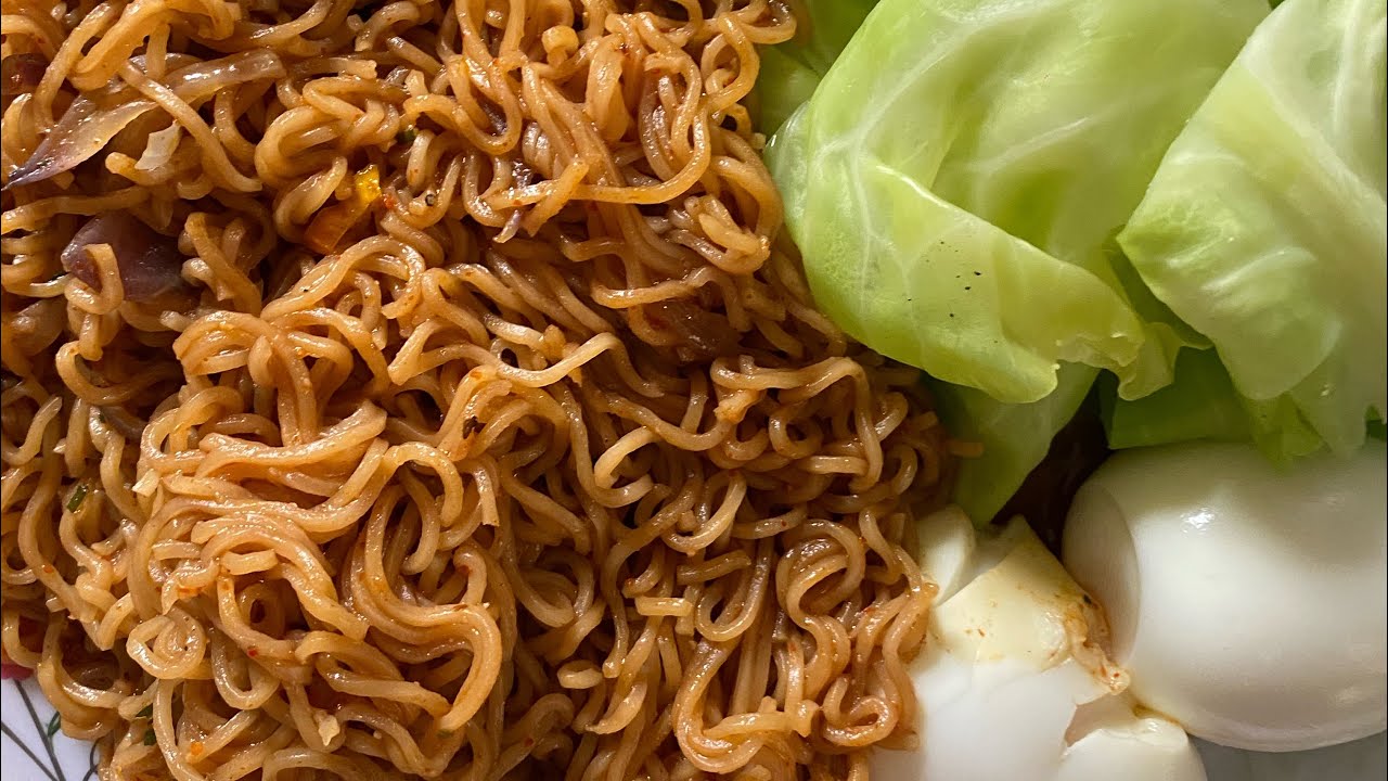 Eggs with noodles, cabbages and onions | #mukbang 