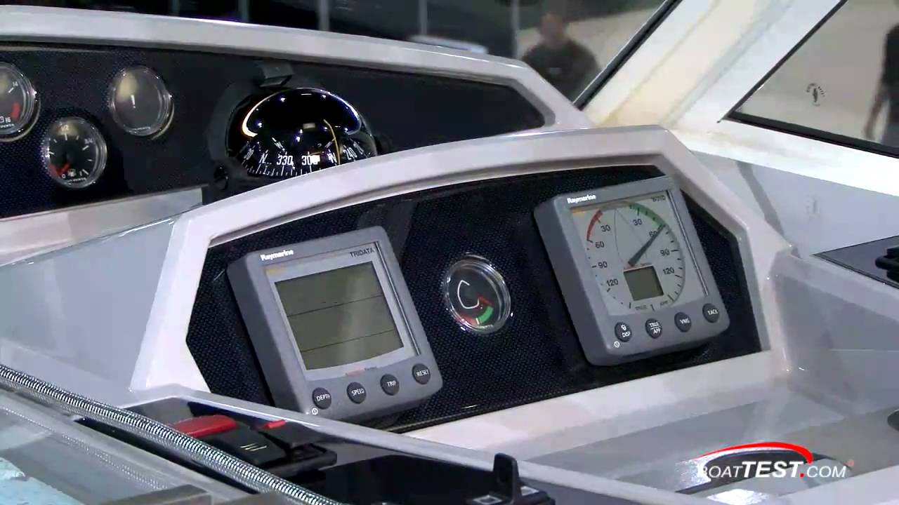 Broom 395 Reviews - By BoatTest.com.mov