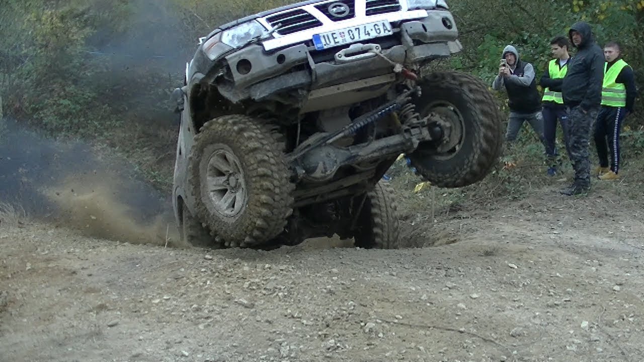 Nissan Patrol (BMW 3.0 diesel engine)