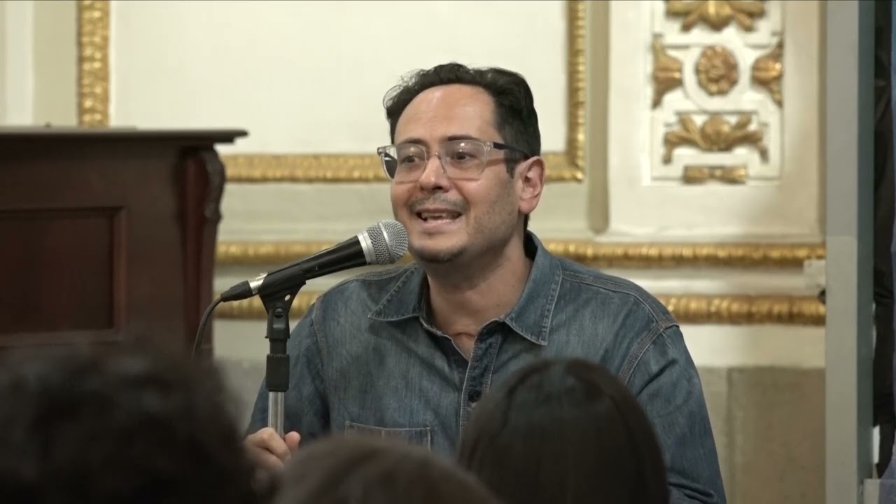 Presentación del libro Demasiado Lejos por Eduardo Sacheri en FIL Minería 2026.