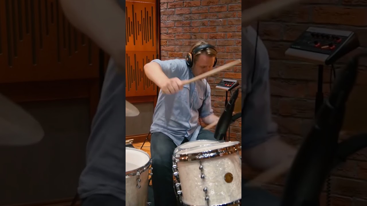 Adam Golicki studio session