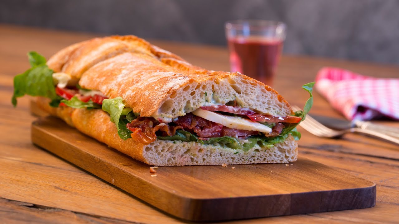 Caprese Bacon Ciabatta Sandwich - Italienisch genießen #chefkoch