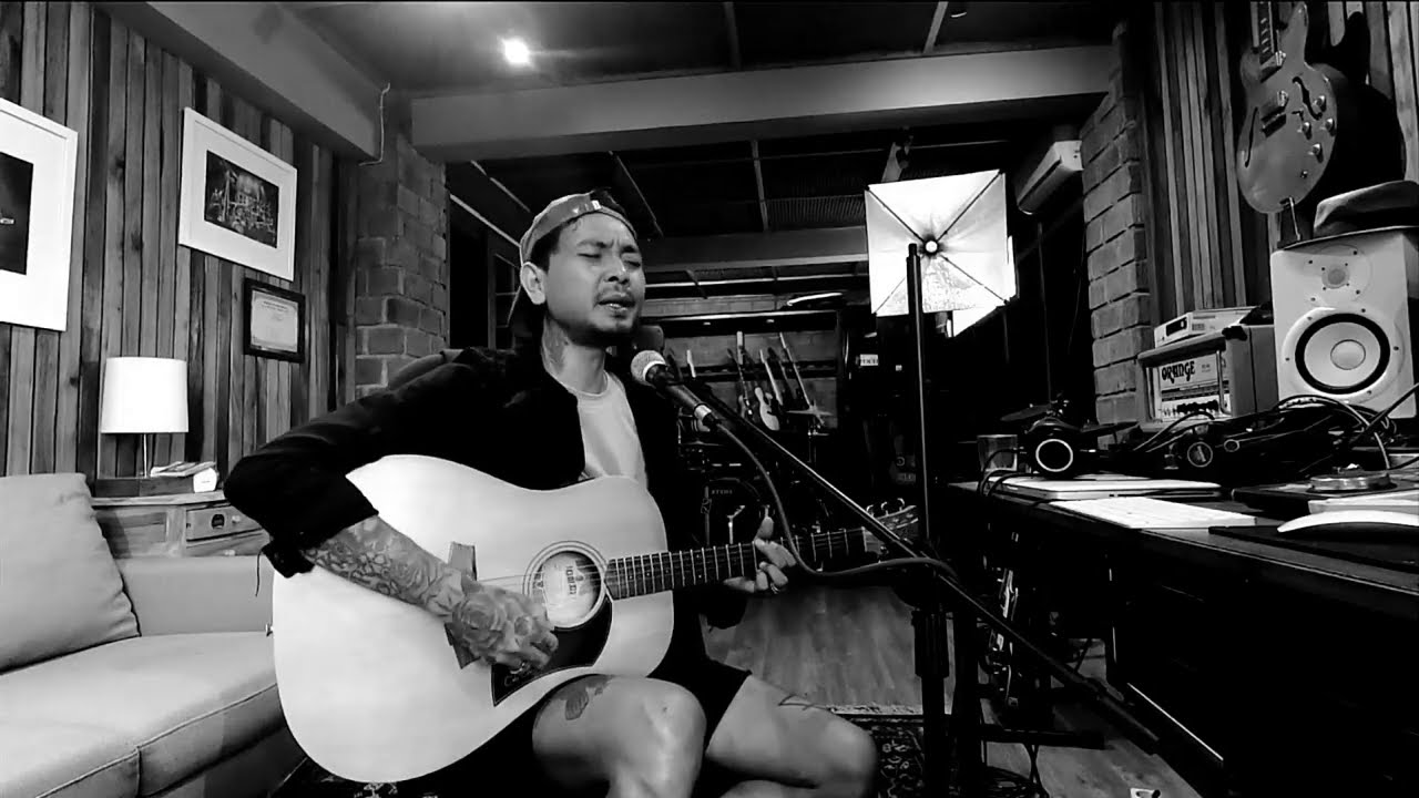 GAENANG MELAH IRAGA MEGATANG (GMIM) AKUSTIK