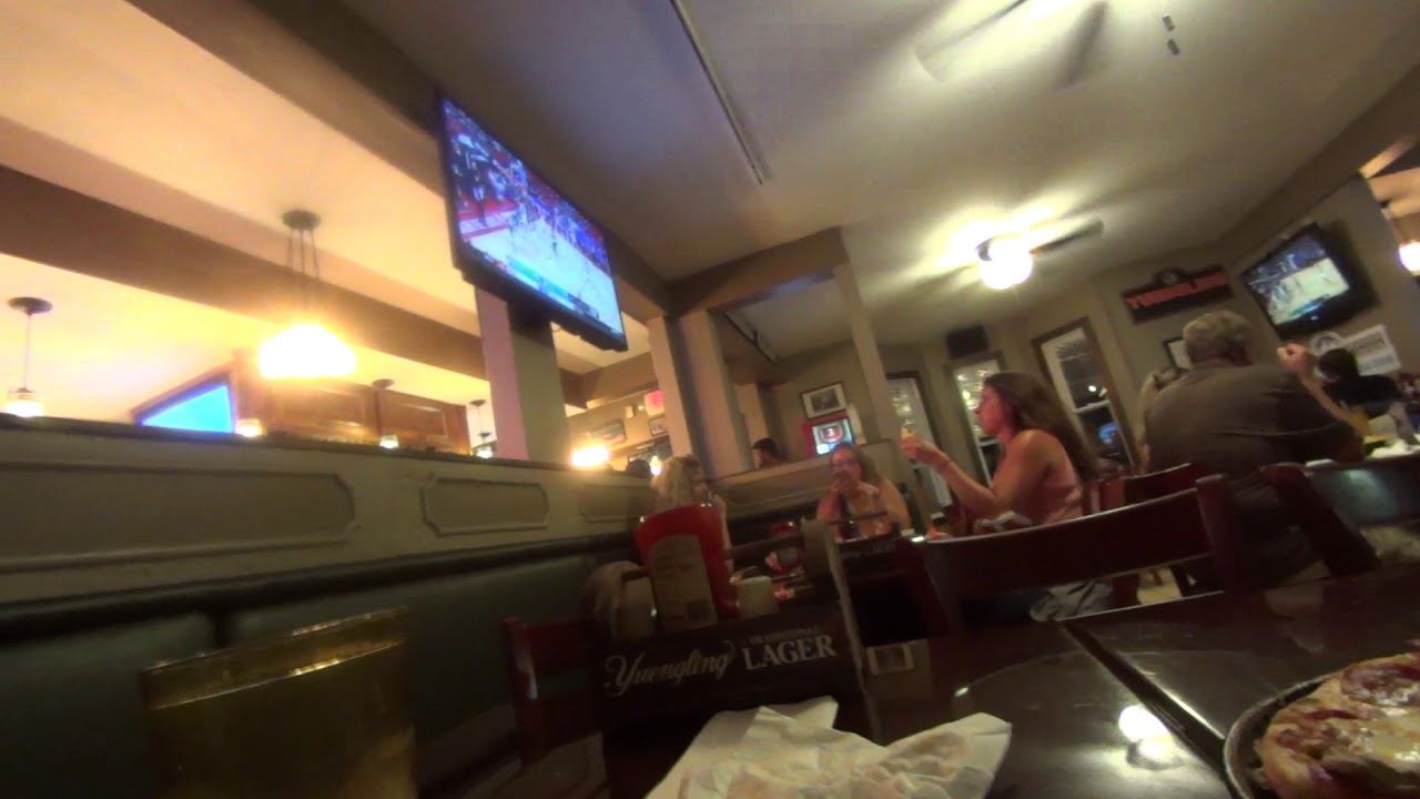 INSIDE LITTLE RIVER CAFE