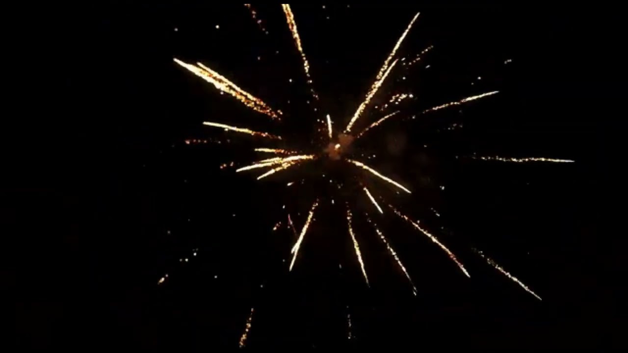 Airstrike Vuurwerk 37sh assortiment Loots/HQ Vuurwerk