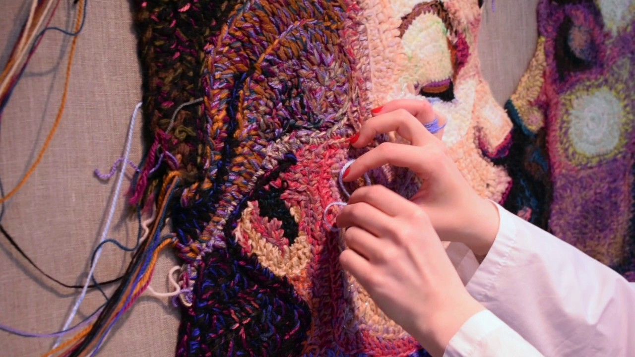 Katika - crochet kiss