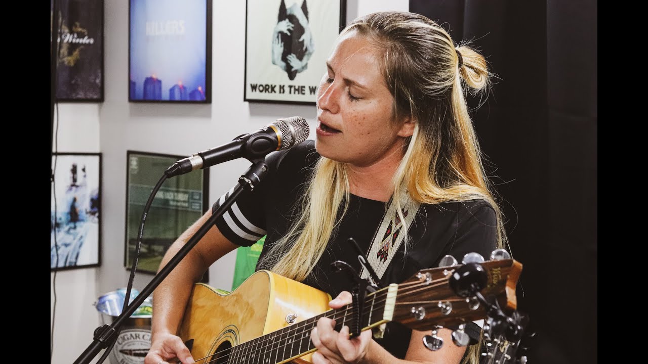 Emily Turnage - Hello, I'm in Delaware City and Colour Acoustic Cover Live