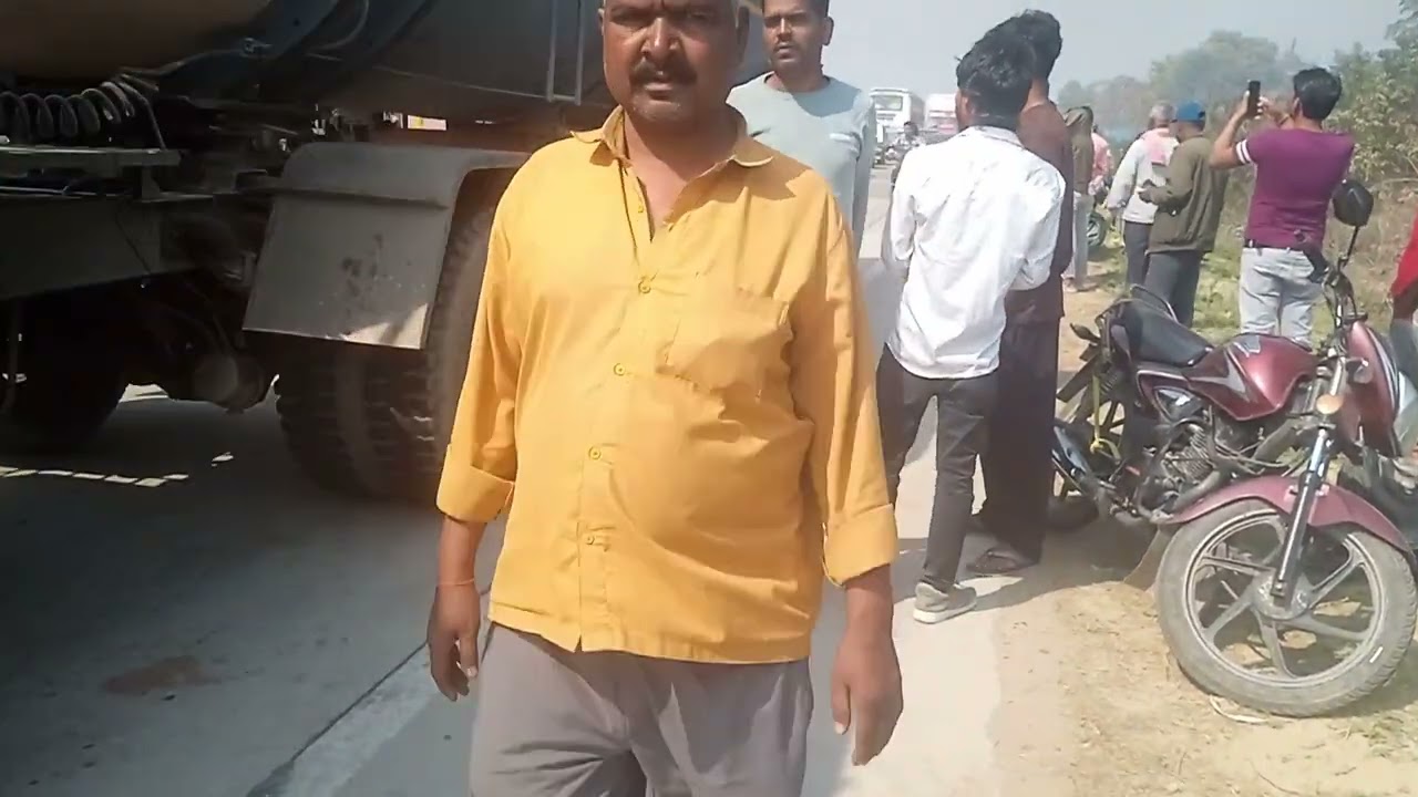 बसरथा पुर ट्रक में आग लगी है दो कि मौत 18फरवरि😭😭