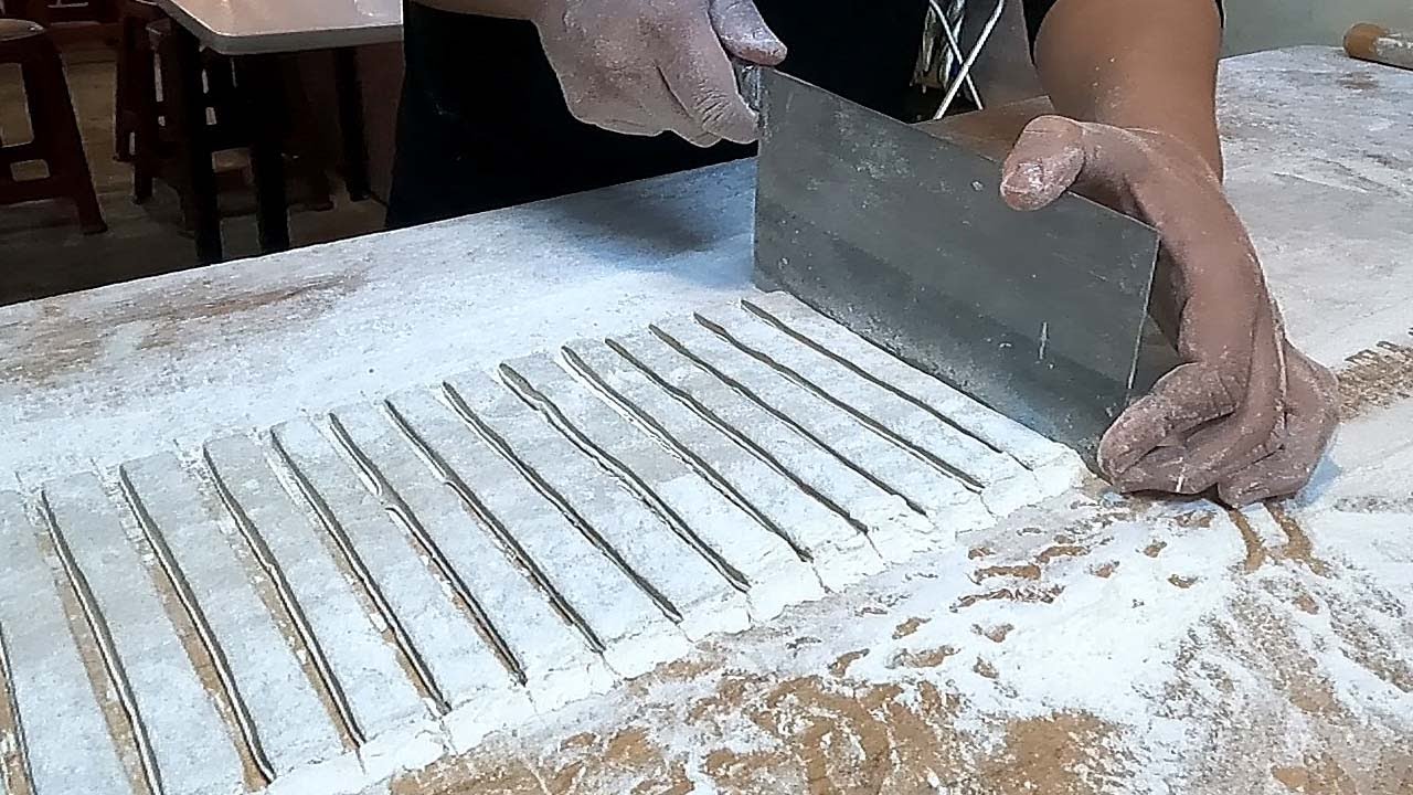 Жареные хлебные палочки - тайваньская уличная еда