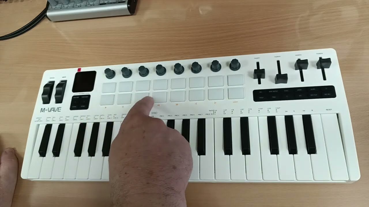 M-VAVE SMK-37 Pro. Часть 1: Распаковка и первый взгляд