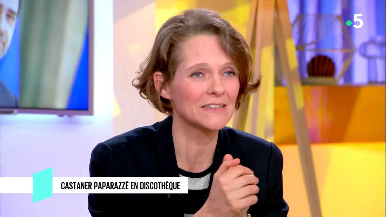 Castaner paparazzé en discothèque - C l’hebdo - 16/03/2019