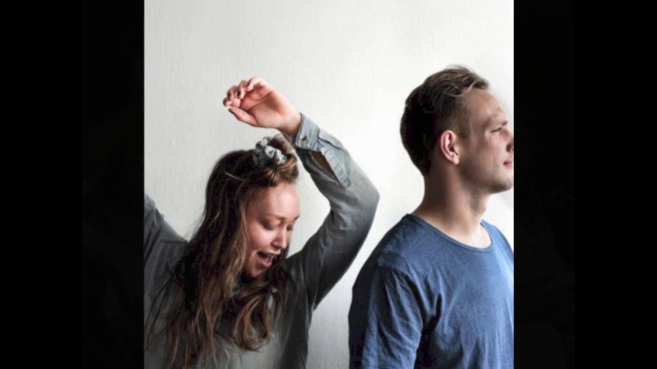 Last song written by Annie Schmidt together with her brother Spencer- 