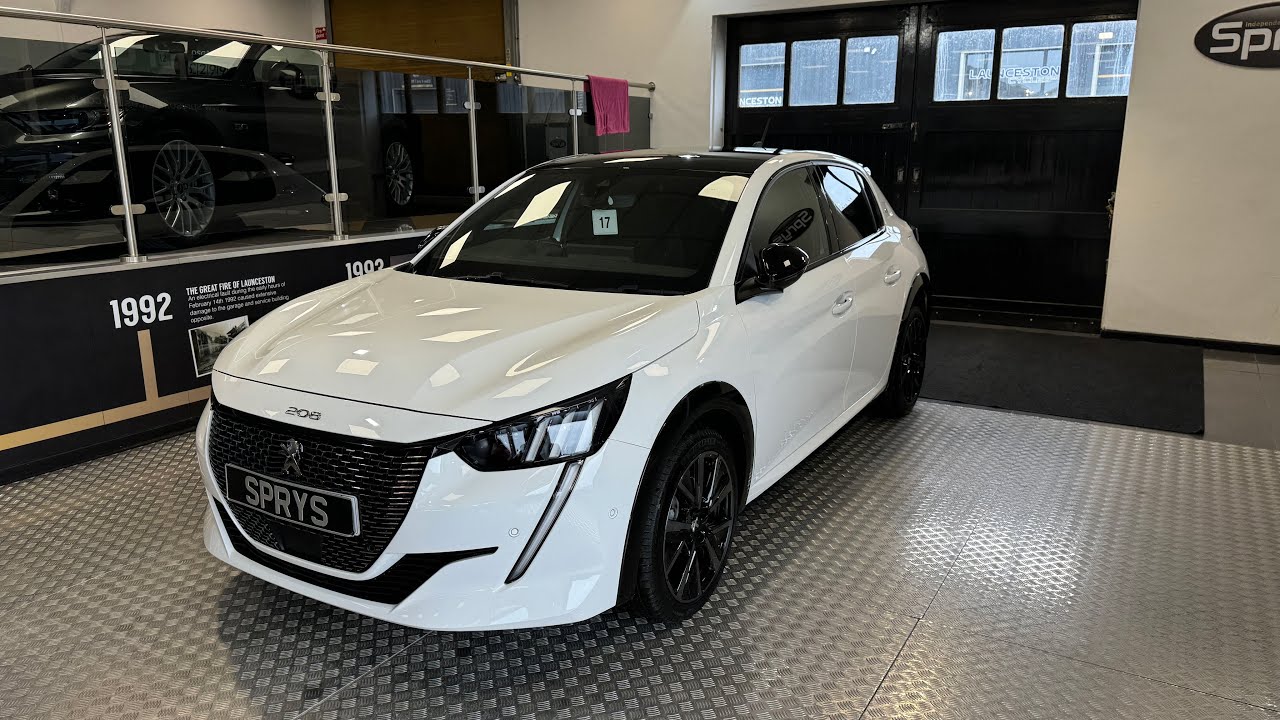 PEUGEOT 208 2023