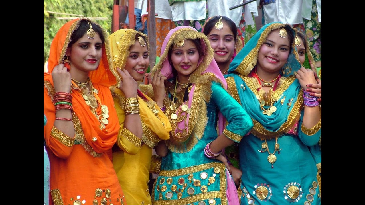The First Sanskrit Version of Punjabi Giddha Song with Lyrics