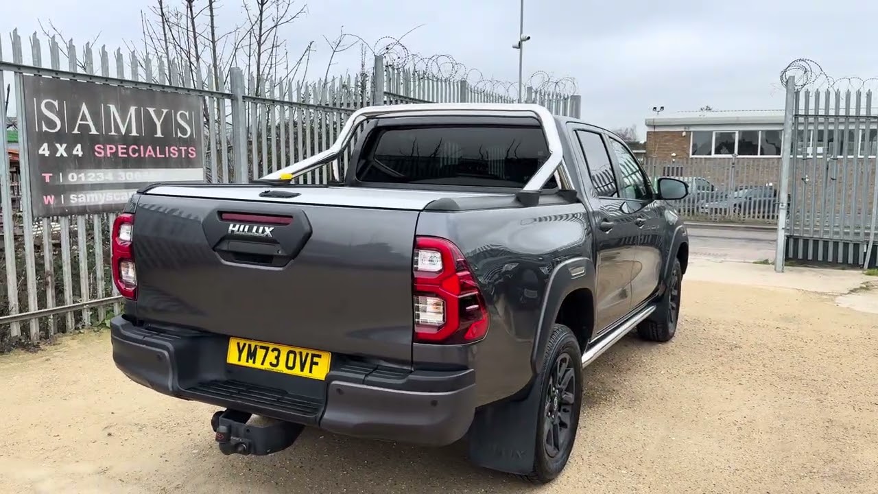 Toyota Hilux 2.8 D-4D Invincible X ( YM73 OVF ) 