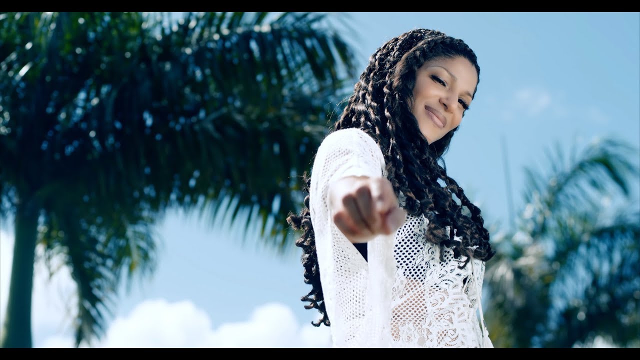 NJIE : DANS TES BRAS (Version Compas)
