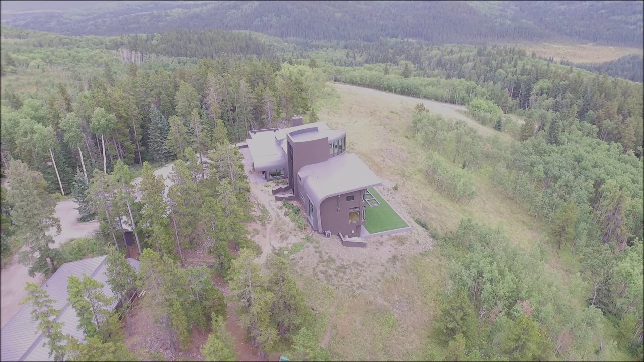 Peak of Elegance, Rocky View County, Alberta